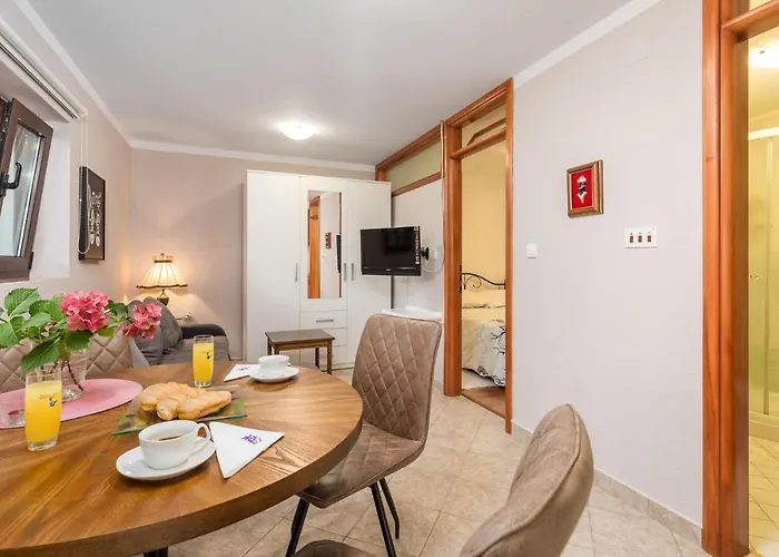 Apartment Lovely In Pobri With Wifi Volosko